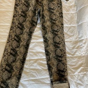 Cabi diamondback skinny jeans